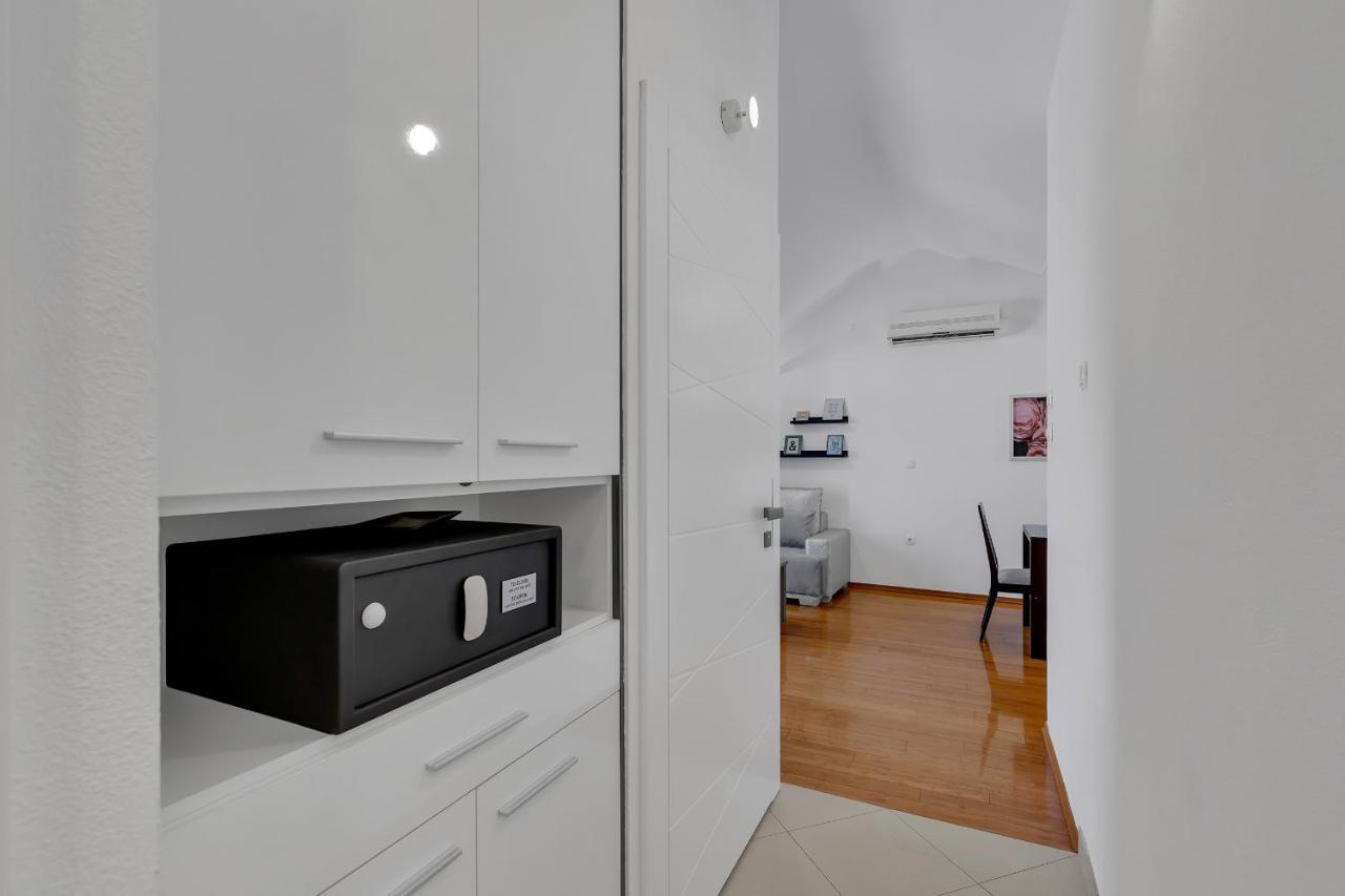 Luxury City Center Apartments Makarska Exterior foto